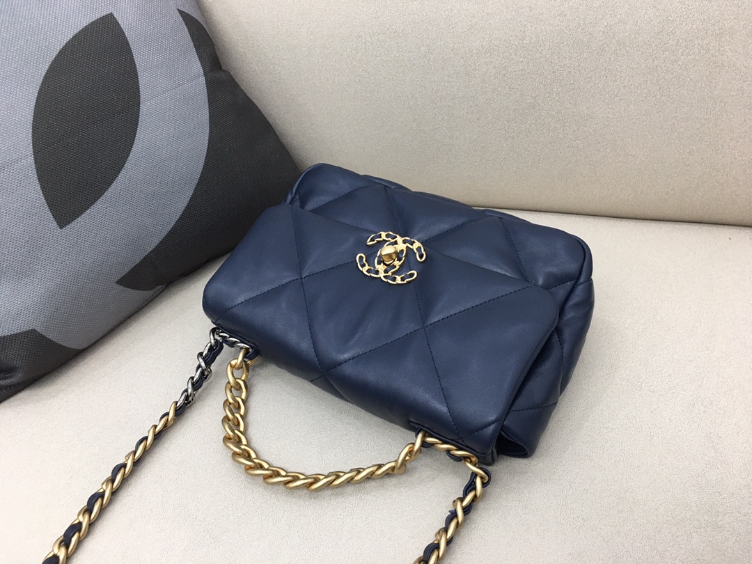 Lambskin 19 Handbag Flap Bag AS1160 Dark Blue